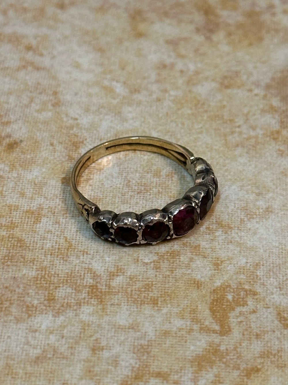 Antique Georgian 9ct Gold Garnet 7-Stone Ring Band Size 7.75 - Picture 6 of 16